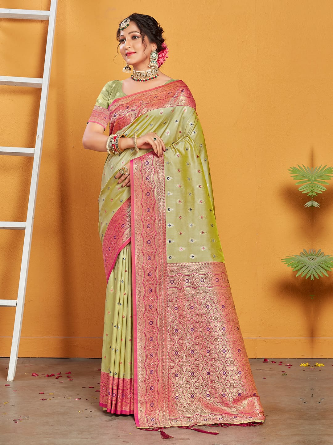 Premium Banarasi Woven Green & Pink Rich Pallu Saree with Tessels