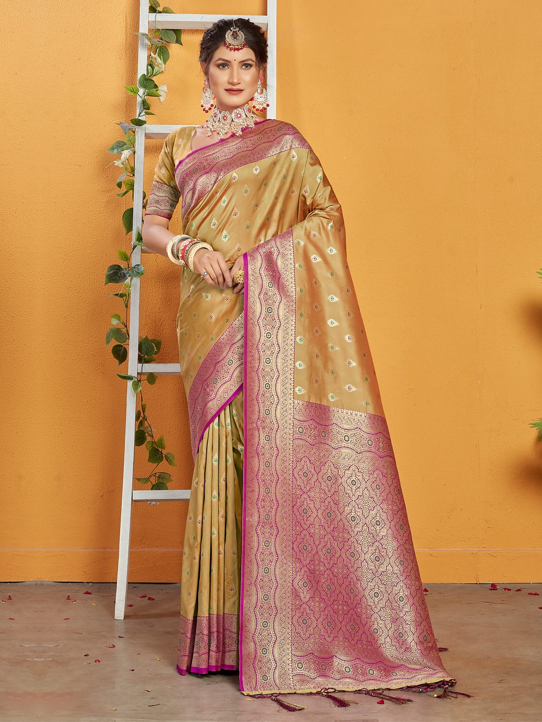 Premium Banarasi Woven Mehendi & Maroon Rich Pallu Saree with Tessels