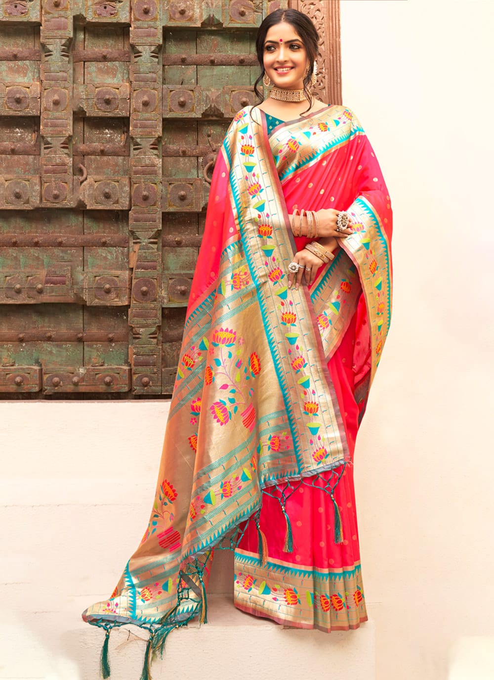 Best Pink & Rama Paithani Pure Silk With Weaving Zari Work Saree & Tessels on Pallu